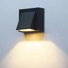 K-shape-outdoor-LED-wall-light