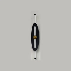 Elegant-indoor-wall-lighting-with-minimal-design

