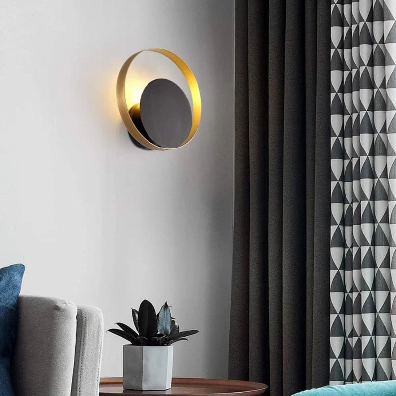 Simple-Iron-Wall-Light